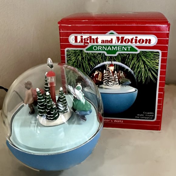 Hallmark Skater's Waltz Magic Light & Motion Holiday Ornament 1988 - Picture 1 of 4